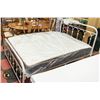 Image 1 : WHITE QUEEN SIZE METAL BEDFRAME