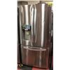Image 1 : S&D LG FRENCH DOOR 33" S. STEEL REFRIGERATOR
