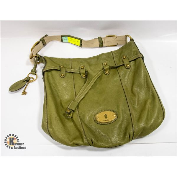 FOSSIL LEATHER PURSE GREEN