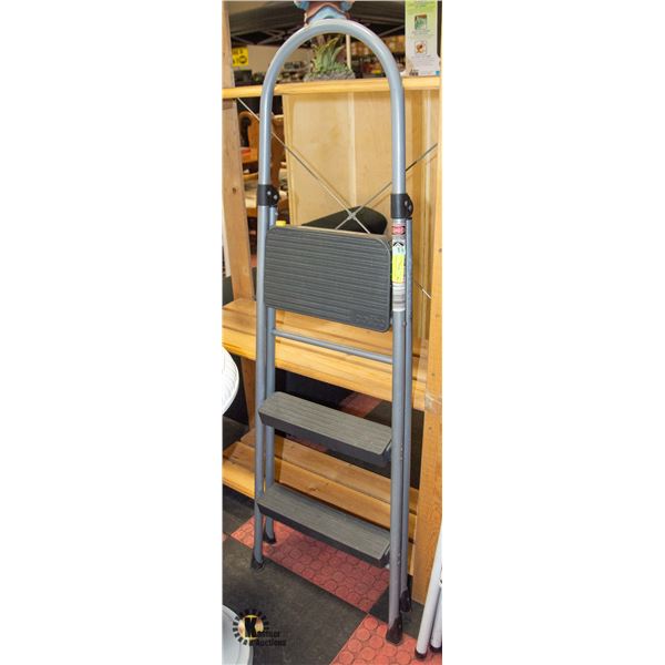 COSCO BRAND STEP LADDER