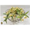 Image 1 : 14 IN WIDE ORNAMENTAL HANGING PLANTER