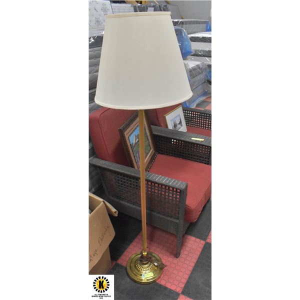 VINTAGE BRASS 5' FLOOR LAMP