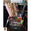 Image 1 : LARGE ASSORTMENT OF GIFT WRAPPING PAPER, ETC.