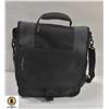 Image 1 : TARGUS 10 ZIPPER POCKET MULTI USE BAG WITH