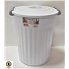 Image 1 : STERILITE 24 QT UTILITY/GARBAGE CAN WITH LATCH
