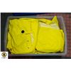 Image 1 : RAINCOAT + SLICKERS; SEVERAL PAIRS + CONTAINERS