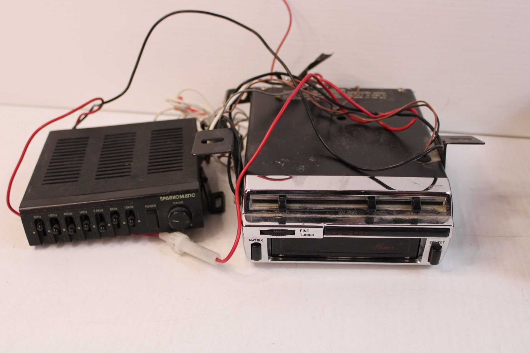 Vintage Car Stereos Bodnarus Auctioneering