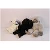 Image 3 : (3) Ape Stuffed Animals