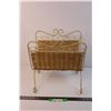 Image 1 : Vintage Folding Wicker Magazine Rack