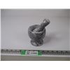 Image 1 : Olive & Thyme Marble Mortar and Pestle