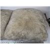 Image 3 : (2) Tahari Faux Fur Throw Pillows