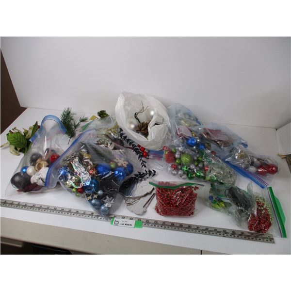 Lot of Assorted Christmas Decor