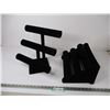 Image 1 : (2) Black Velvet Jewellery Stands