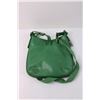 Image 4 : Green Matt & Nat Bag
