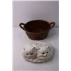 Image 2 : Ceramic Cats in Basket Storage Box