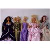 Image 2 : (5) Vintage Barbies