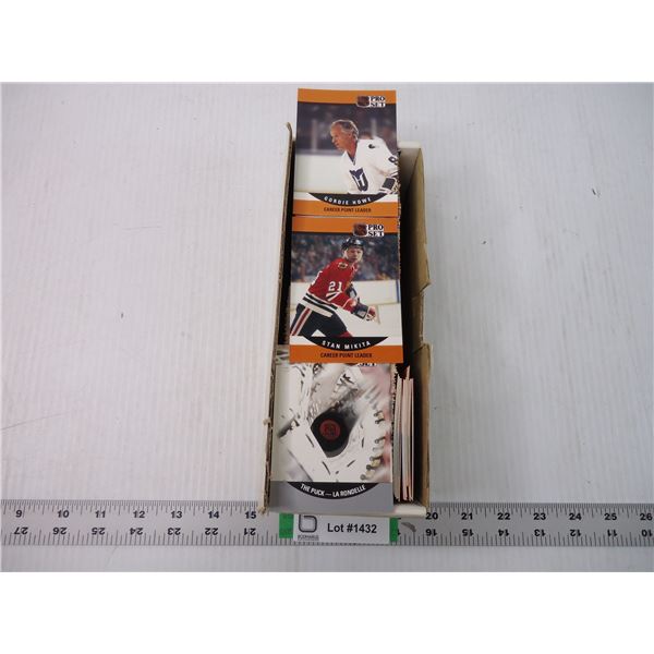 1990 Pro Set NHLPA-705 Cards,28 missing