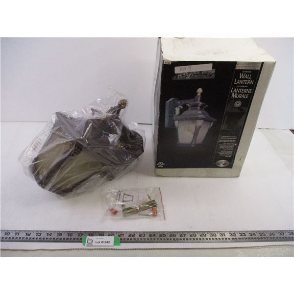 Hampton Bay Wall Lantern (NIB)