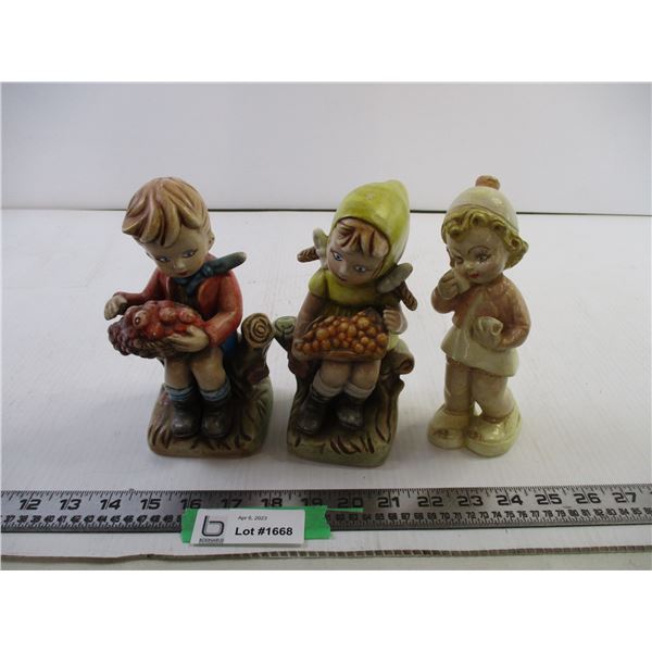 (3) Ceramic Children