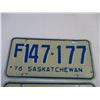 Image 2 : Pair of 1976 Saskatchewan License Plates
