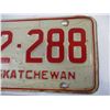 Image 4 : Pair of 1975 Saskatchewan License Plates