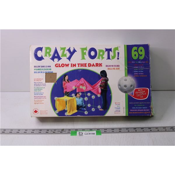 Glow in the Dark Crazy Forts Toy Set