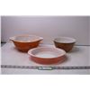 Image 1 : (2) Pyrex Bowls + Flat Pyrex Dish