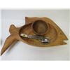 Image 5 : Vintage Icing Set - Wooden Food/Cup Trays - Plastic Egg Cups - Wooden Fish Dish