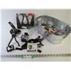 Image 1 : Explore One Camera Kit - Sm Metal Tub - Light Bulbs - Insten Display Stand