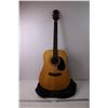 Image 1 : Jasmine Acoustic Guitar with Case (Zipper on Case is Missing Top)