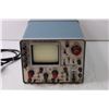 Image 2 : Tektronix 15 MHz Oscilloscope - 1967 to 1975 (Works, CRT Good)