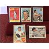 Image 2 : Group of 5 Mickey Mantle Baseball cards