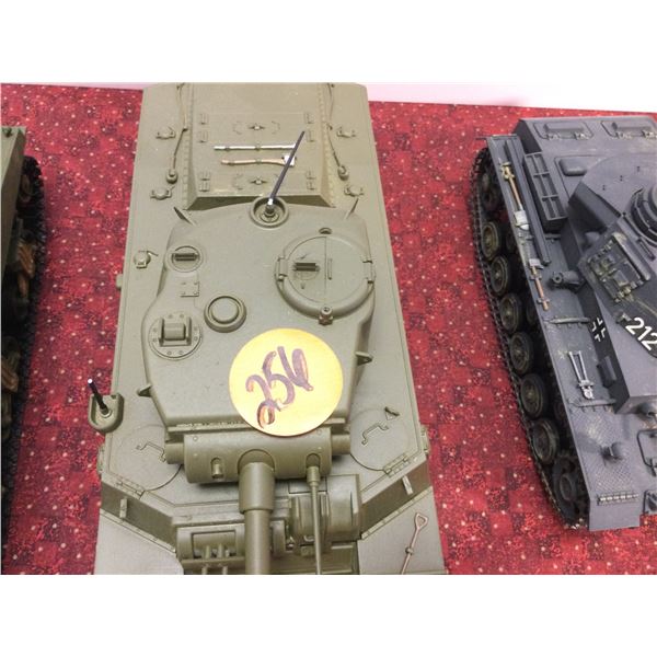 3 WW2 Model Tanks