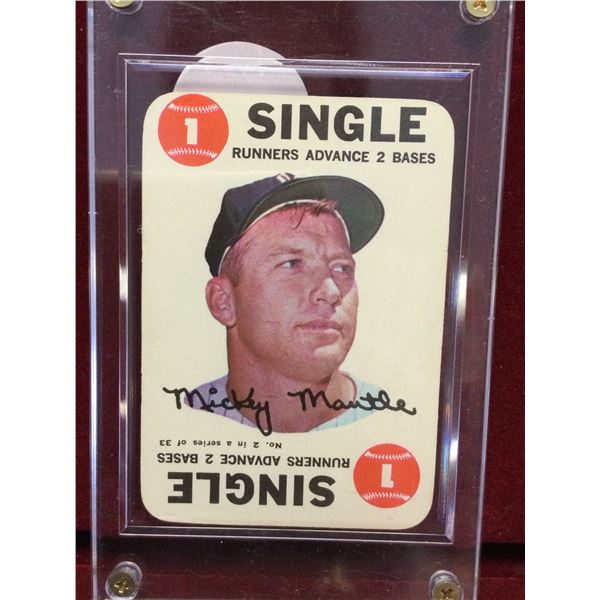 Single Mickey Mantle Baseball Card