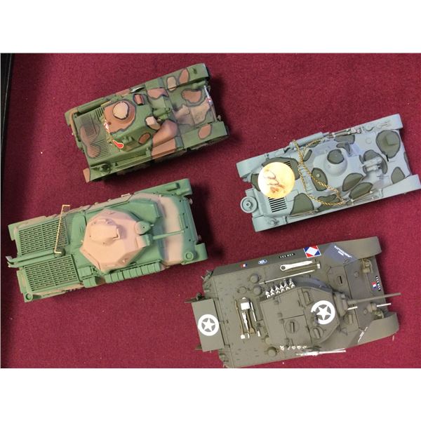 4 WW2 Model Tanks