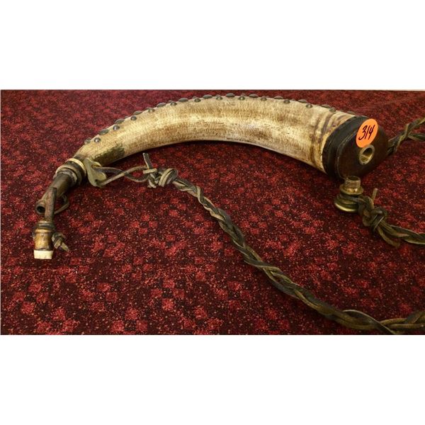 Early American Decorated Powder Horn