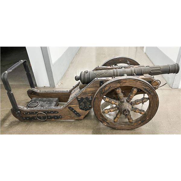 Spanish Cannon with Carriage and Glass Table Top c. 1702 [161634]