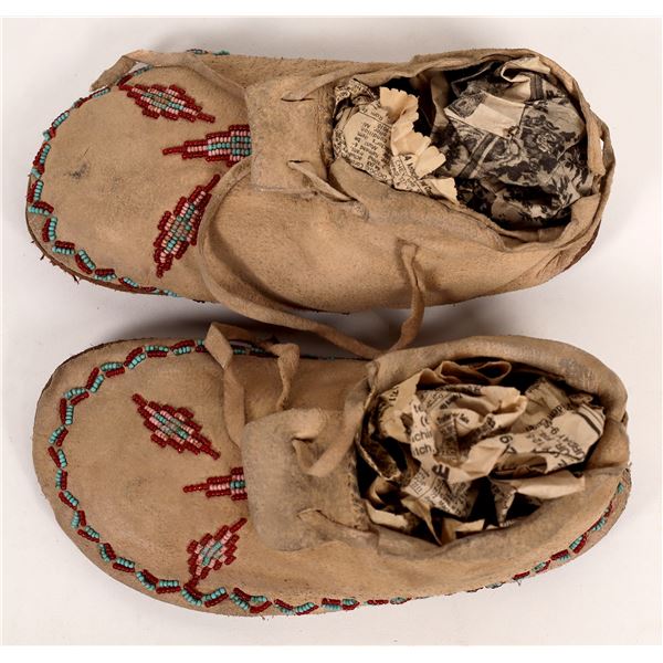 Beaded Buckskin Moccasins [162774]