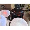Image 7 : Multiple Bowls: Tokyo Ramen, Black & Red Shallow Dishes, etc Misc Sizes