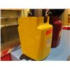 Image 2 : Heinz Tomato Ketchup & Yellow Mustard Dispensers