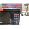 Image 2 : RCA Carousel RMW733-Black Microwave Oven