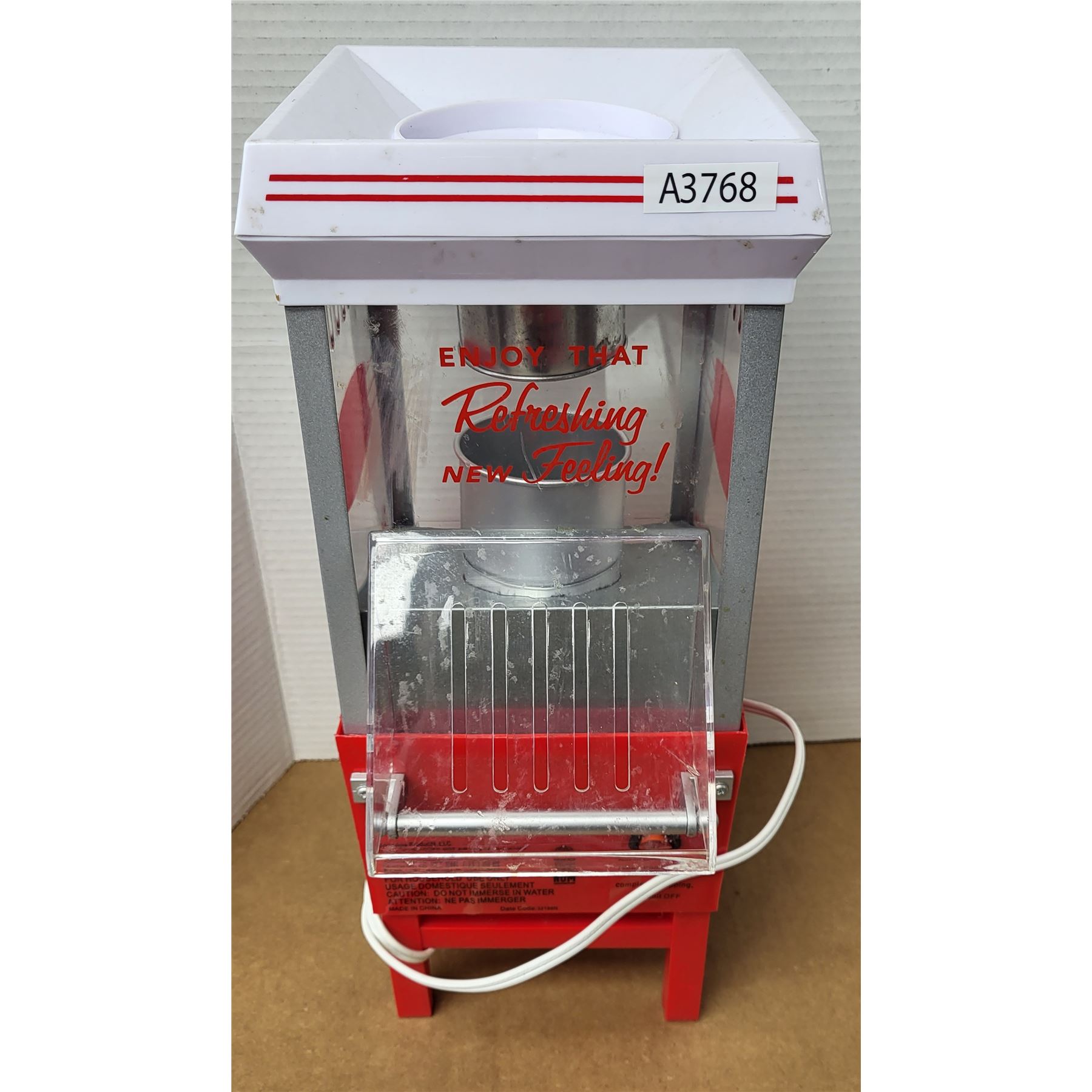 Coca-Cola Popcorn Machine (A3768) Coca-Cola Popcorn Machine (A3768)