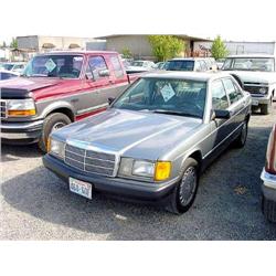 87 MERCEDES 190E 4DR EXMT.                                            