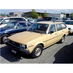 81 TOYOTA COROLLA 5SPD 4DR (NEEDS CLUTCH) S/W EXMT.                   