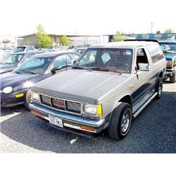 88 GMC JIMMY S-15 4X4 4DR SUV EXMT.                                   