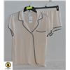 Image 1 : NEW EBERJEY WOMENS LARGE TAN PJ SET