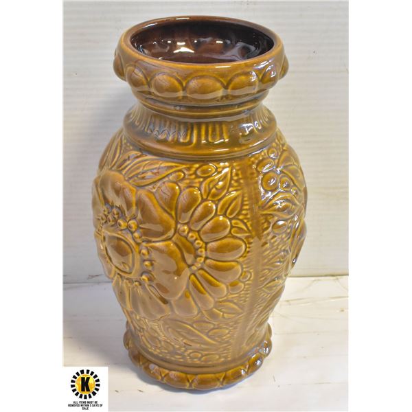 VINTAGE BROWN VASE MADE IN GERMANY