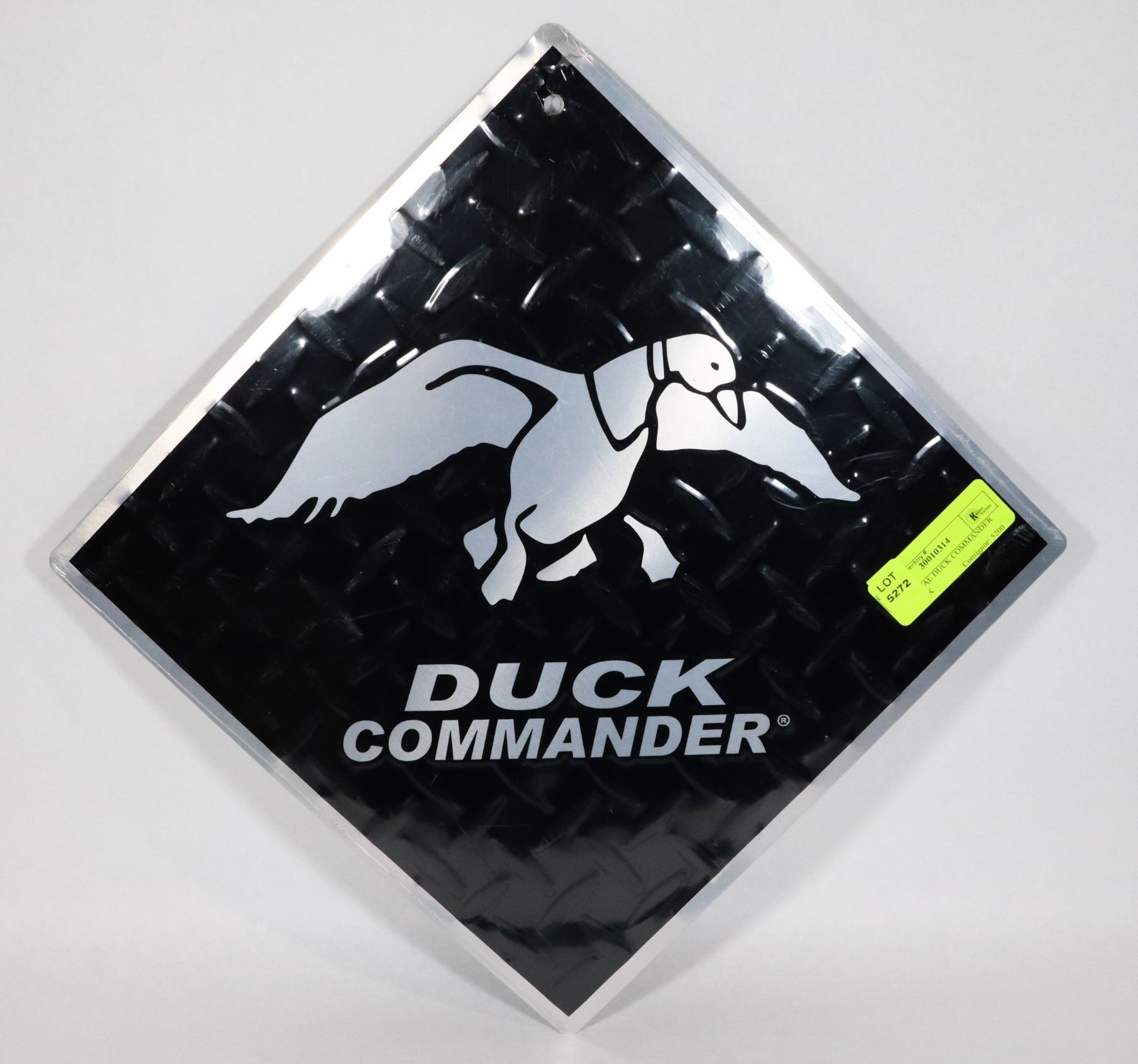NEW METAL DUCK COMMANDER ARTWORK