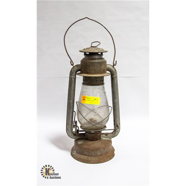 ANTIQUE BEACON KEROSENE LANTERN GLASS IS CRACKED