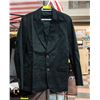 Image 1 : NEW BLACK SPORT STYLE COAT38R WITH A 2 BUTTON UP